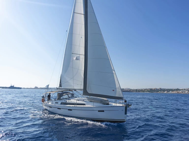 Sailboat rental in Deme of Volos - Bavaria Cruiser 41