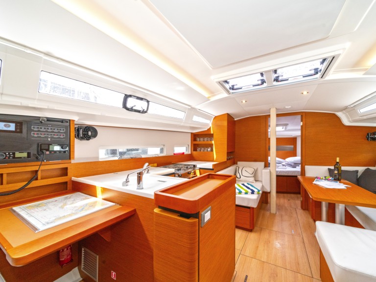 Sailboat rental with or without captain Jeanneau Skradin