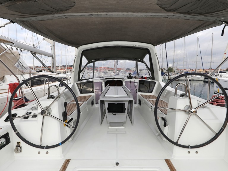 Yacht charter Šibenik cheap Oceanis 41.1