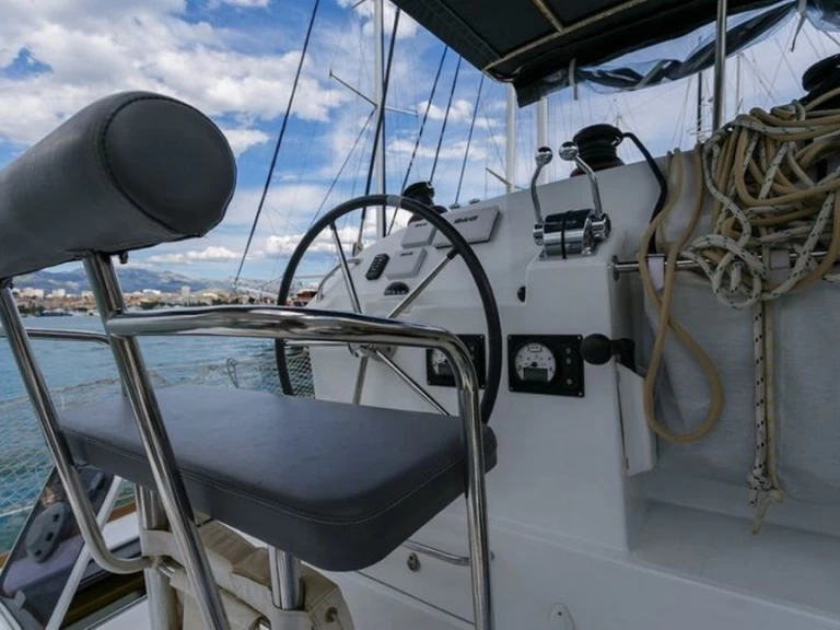 Lagoon Lagoon 400 S2 charter bareboat or captained in  Kaštela