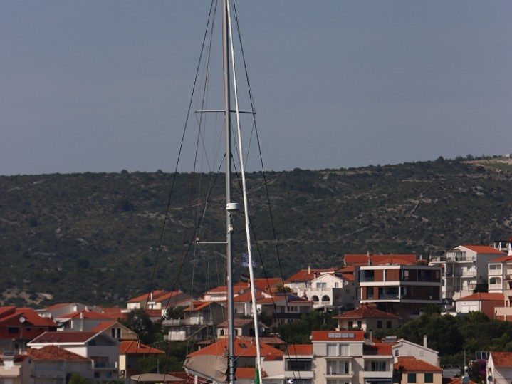 Rent a Lagoon Lagoon 421 Rogoznica