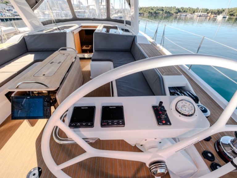 Grand Soleil Grand Soleil 52 LC in Šibenik on SamBoat
