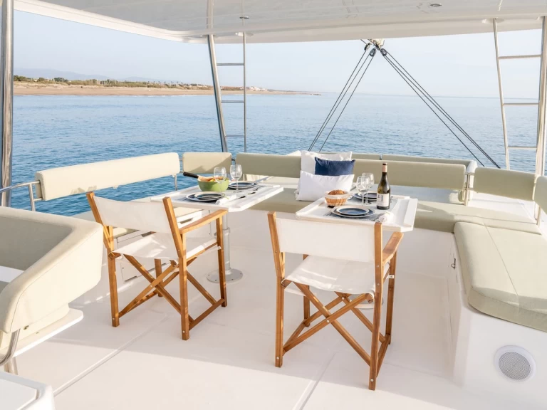 Bali Bali 5.4 in Alimos on SamBoat