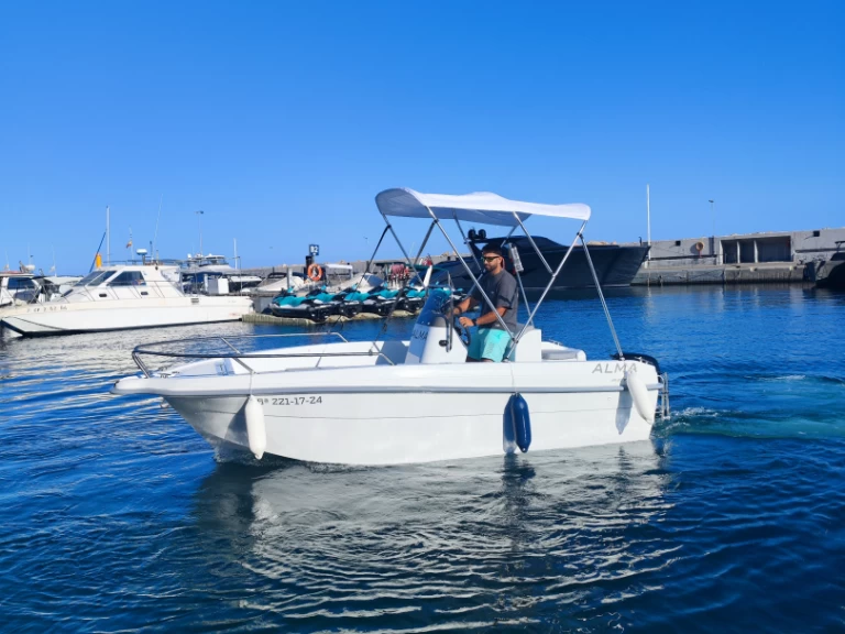 Motorboat for rent Altea at the best price