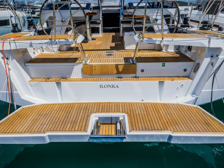 Bareboat Rental Sailboat Hanse with a boat licence