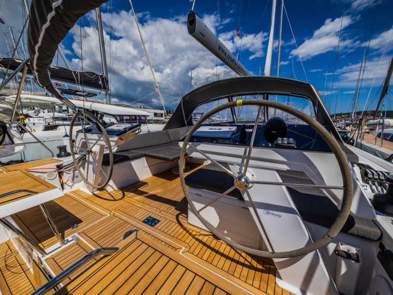 Rent a Hanse Hanse 460 Seget Donji