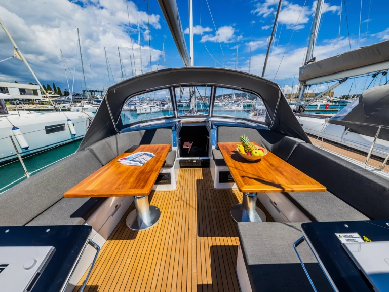 Sailboat rental in Seget Donji - Hanse Hanse 460