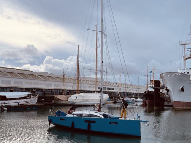 Sailboat rental with or without captain RM La Rochelle