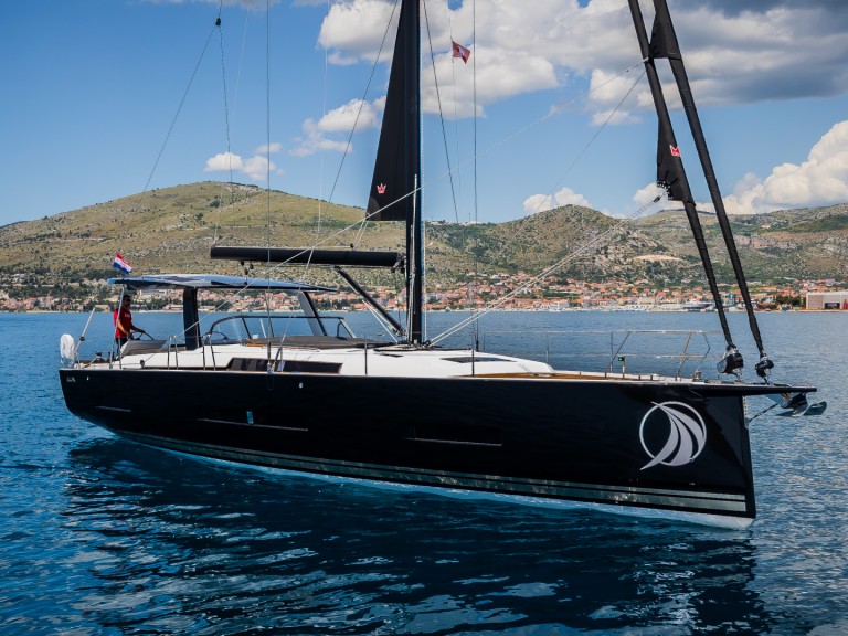 Bareboat Rental Sailboat Hanse with a boat licence