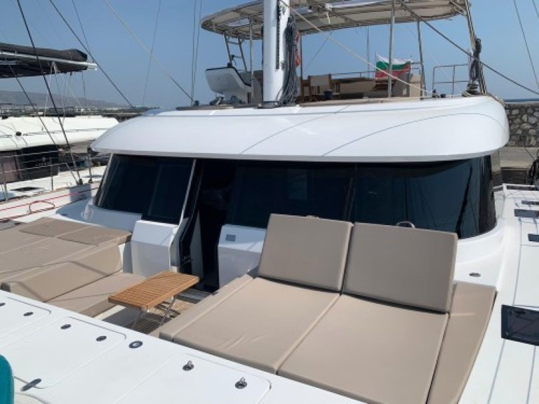 Yacht charter Athens cheap Sunreef 50