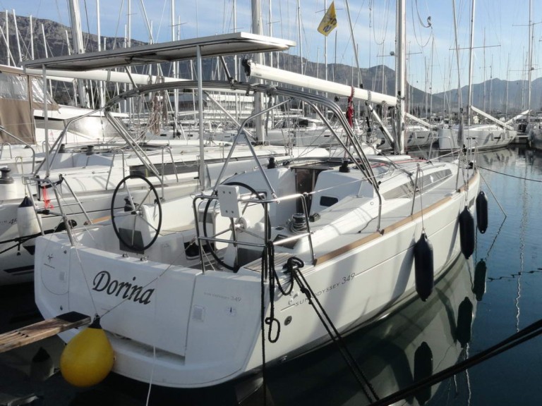 Bareboat Rental Sailboat Jeanneau with a boat licence
