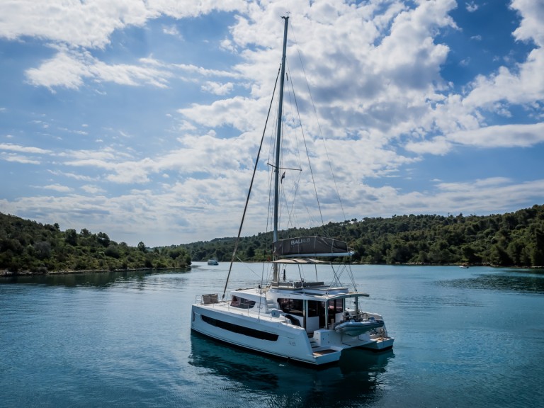 Bali Bali 4.8 charter bareboat or captained in  Seget Donji