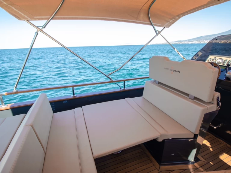 Boat rental Nautica Esposito Positano 32 in Marinella di Sarzana on Samboat