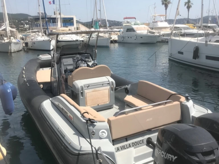 RIB for rent Cavalaire-sur-Mer at the best price