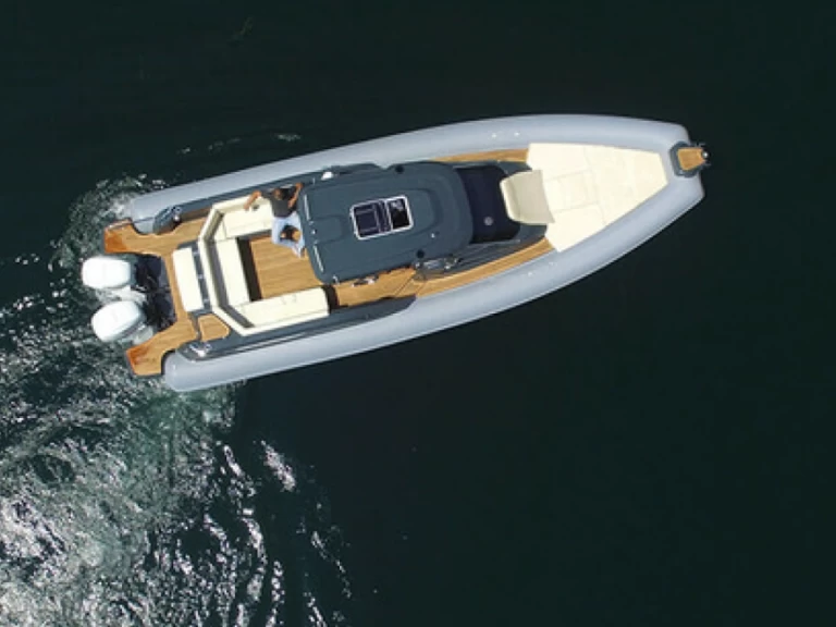 Rent a Joker Boat clubman 35 Port du Lavandou