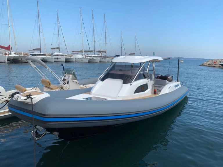 Yacht charter Port du Lavandou cheap clubman 35