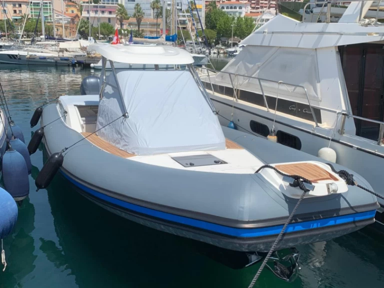 Motorboat rental in Port du Lavandou - Joker Boat clubman 35