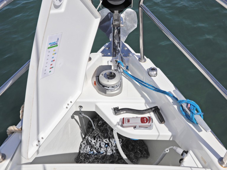 Sailboat rental with or without captain Jeanneau Lávrio