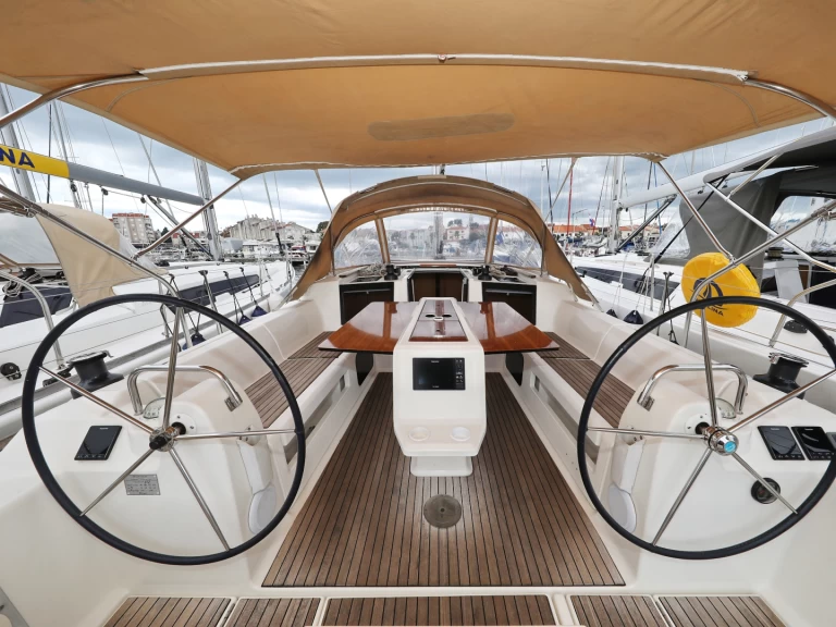 Sailboat rental in Biograd na Moru - Dufour Dufour 412 Grand Large