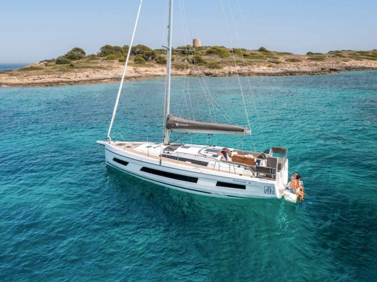 Bareboat Rental Sailboat Dufour with a boat licence