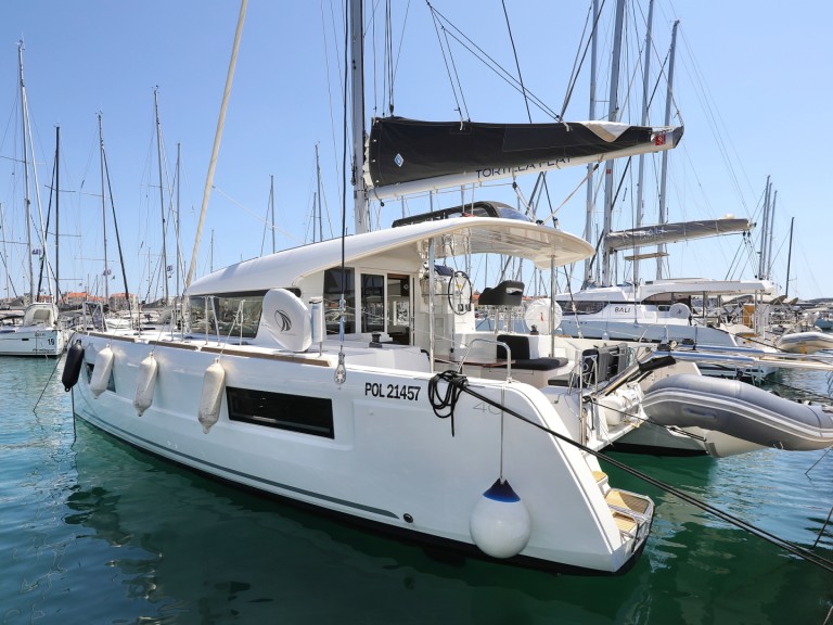 Catamaran rental in Biograd na Moru - Lagoon Lagoon 40