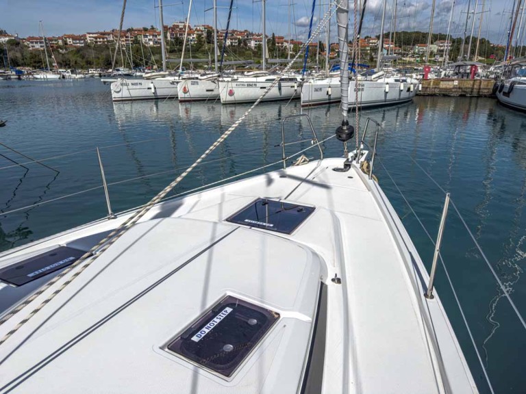 Bavaria Bavaria C42 charter bareboat or captained in  Pula