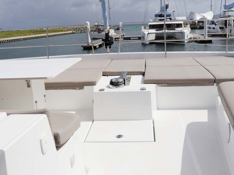 Catamaran for rent Road Town at the best price