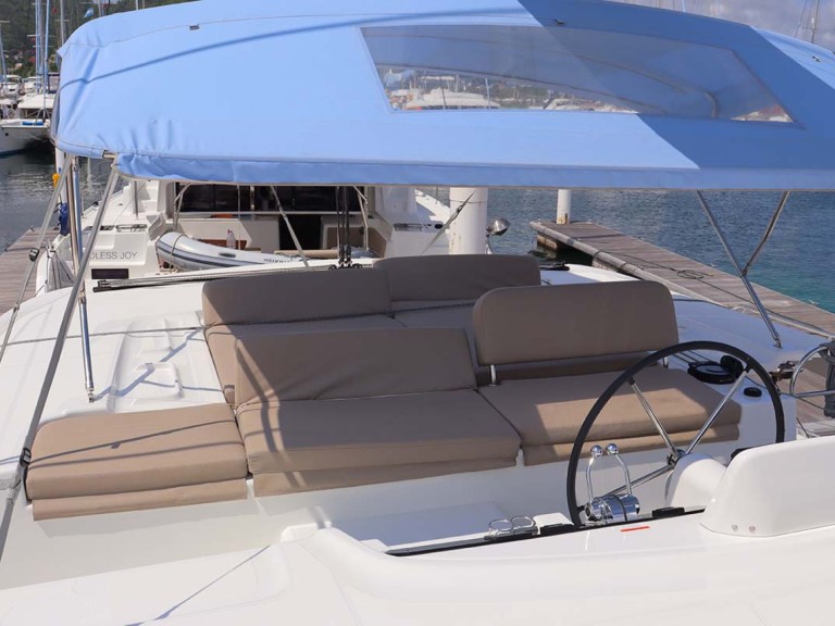 Catamaran for rent Road Town at the best price