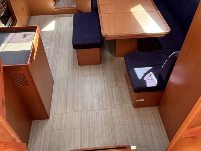 Bareboat Rental Sailboat Bavaria with a boat licence