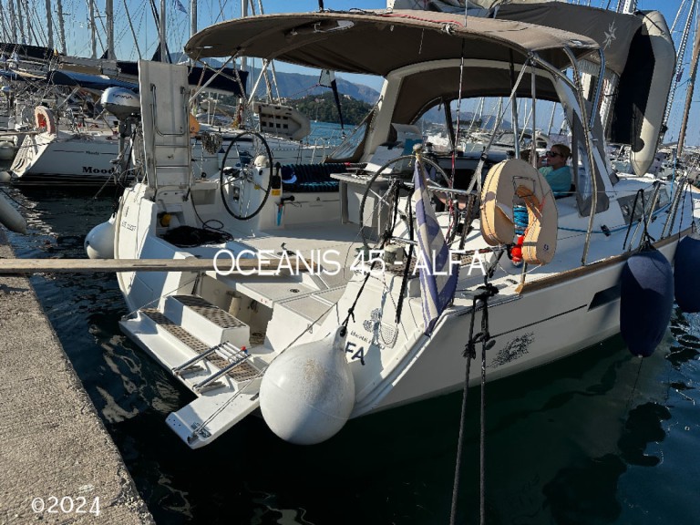 Rent a Bénéteau Oceanis 45 Gouvia