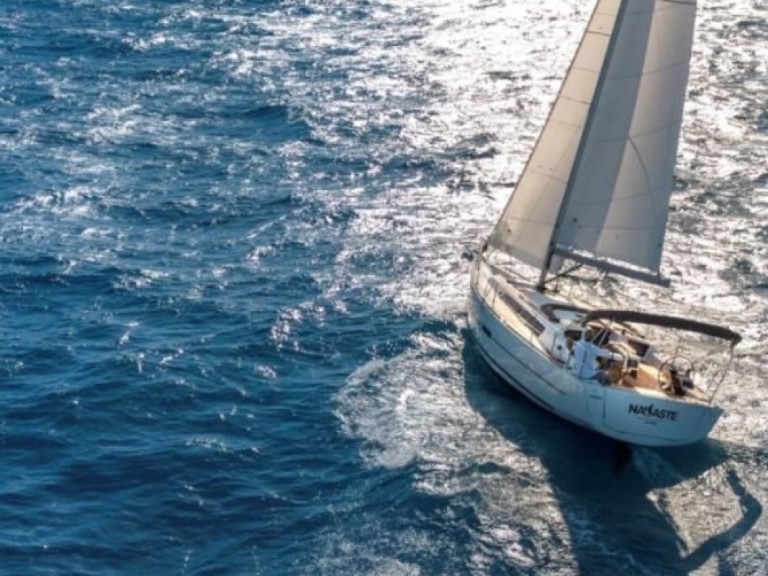 Sailboat rental in Arzon - 74 DUFOUR 360