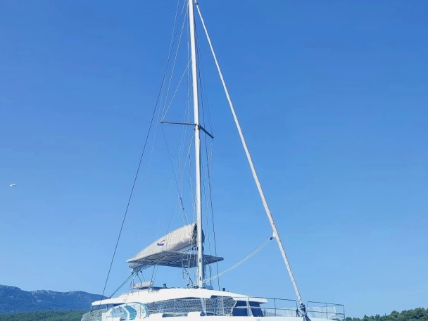 Bareboat Rental Catamaran Bali Catamarans with a boat licence