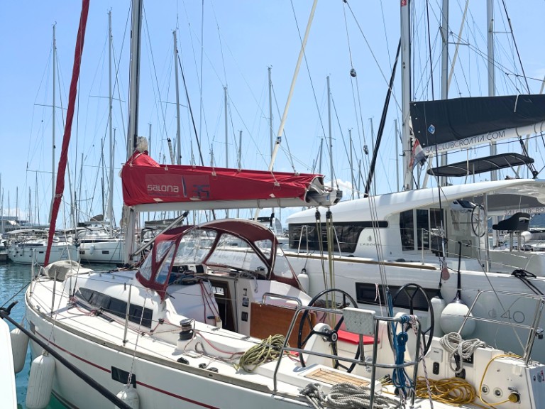 Yacht charter Kaštela cheap Salona 35