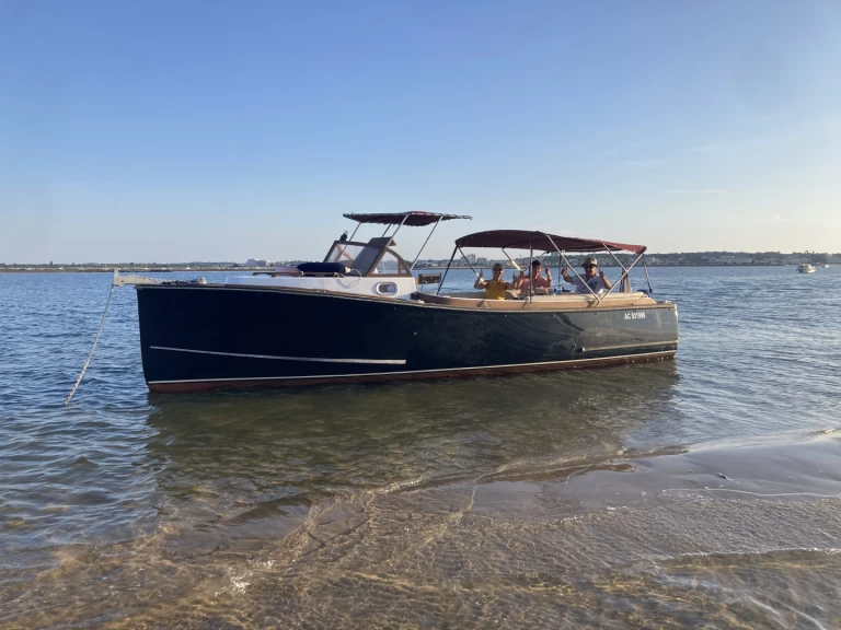 Boat rental Ostrea Marine Nantucket in Arcachon on Samboat