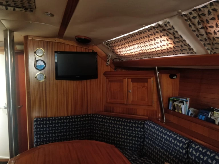 Rent a Dufour Dufour 45 Classic Rhodes (City)