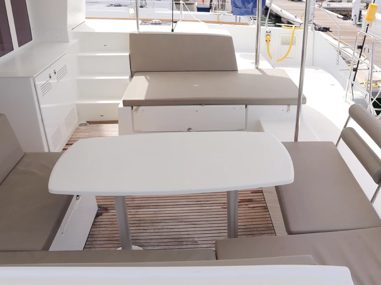 Lagoon Lagoon 450 F charter bareboat or captained in  Road Town