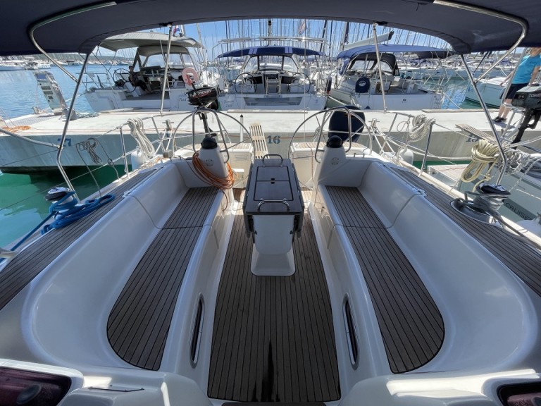 Rent a Bavaria Cruiser 46 Sukošan
