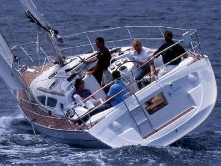 Sailboat rental with or without captain Jeanneau Vilanova de Arousa