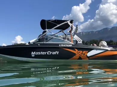 Rent a Motorboat Mastercraft X25 in Lyon | SamBoat, image size:390x292