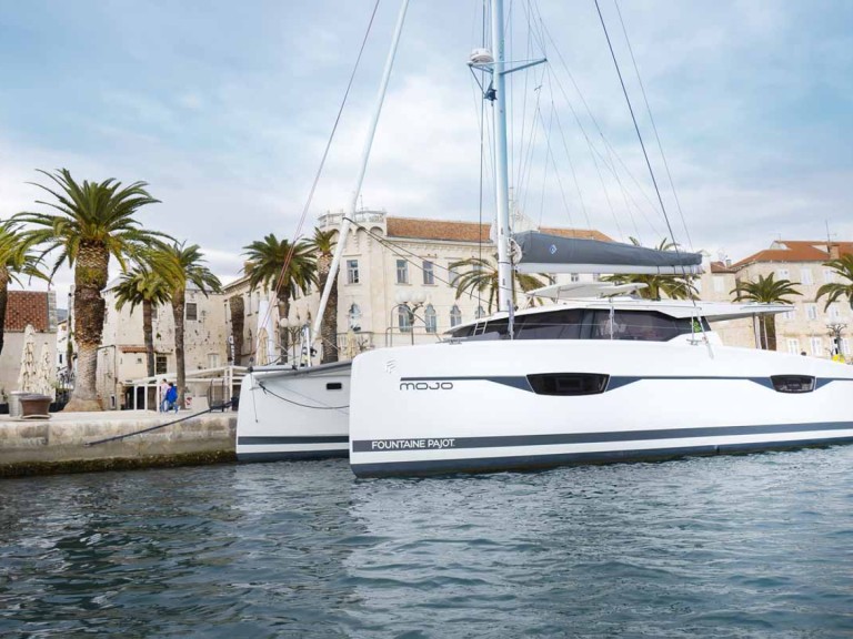 Catamaran for rent Pula at the best price