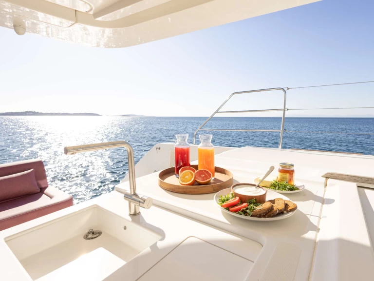 Rent a Lagoon KING OF DIAMONDS Alimos