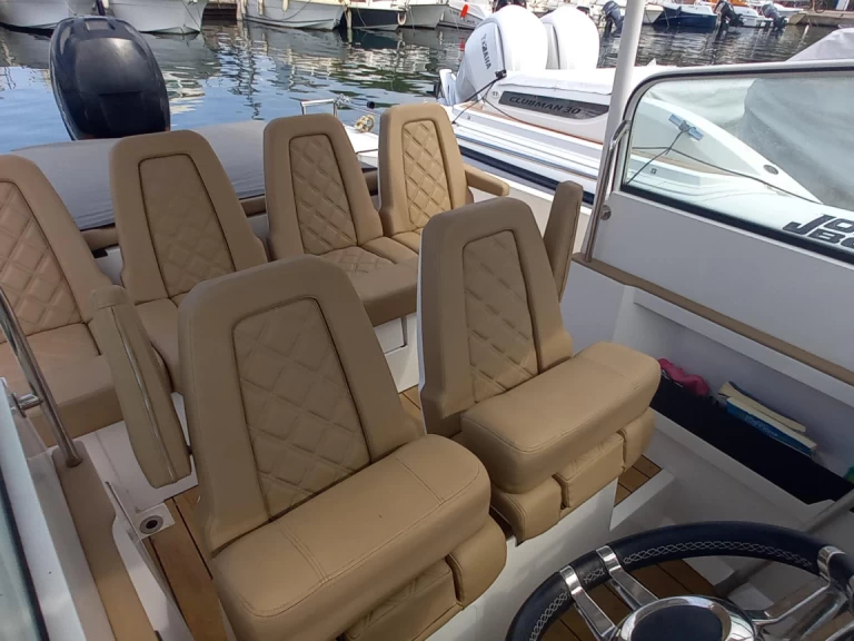 Motorboat rental with or without captain Pacific Craft Sainte-Maxime