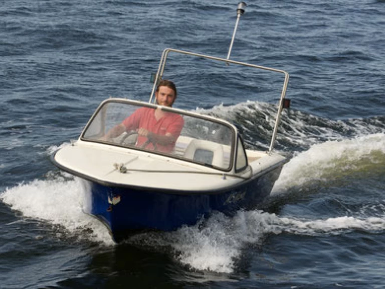Trainer 1 in Rostock on SamBoat