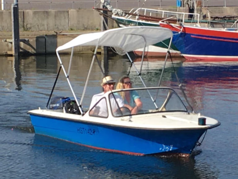 Boat rental Trainer 1 in Rostock on Samboat