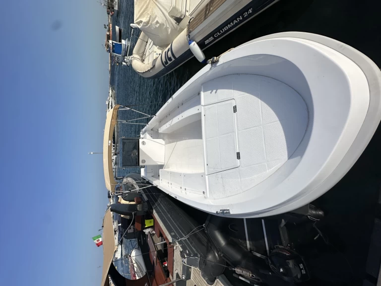 Rent a Conero Breeze 820 Marzamemi