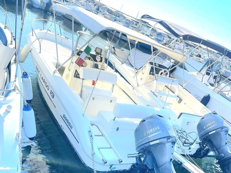 Yacht charter La Spezia cheap Key Largo 19