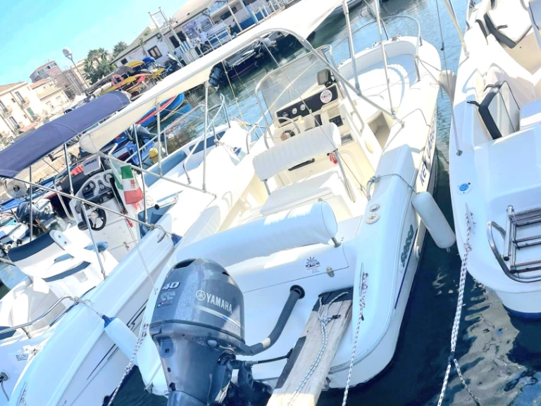 Motorboat rental in La Spezia - Sessa Marine Key Largo 19