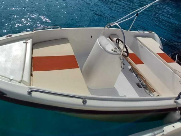 Boat rental Stagmar   470  in Palaiokastrítsa on Samboat