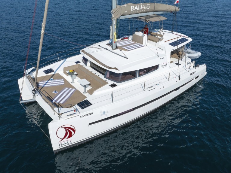 Bali Bali 4.5 charter bareboat or captained in  Šibenik