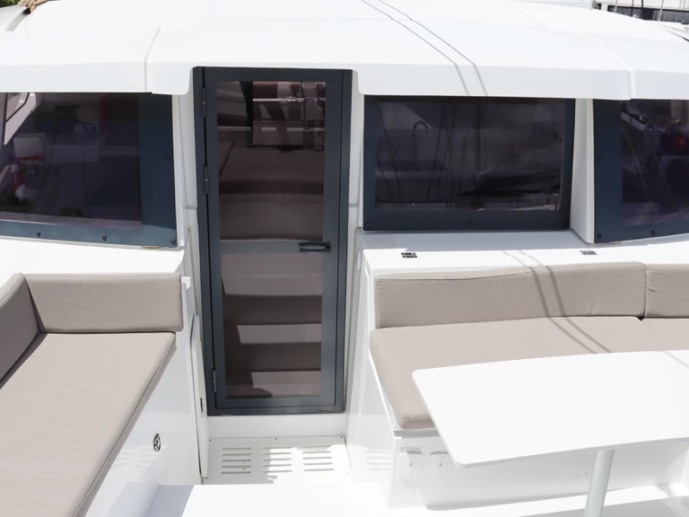 Bali Bali 4.2 in Road Town on SamBoat